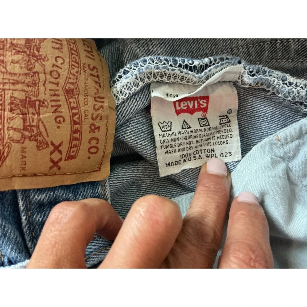 Levi's 501 Button Fly Jeans Women's W31 L30 Medium Wash‎ Straight Leg Denim - Picture 5 of 6